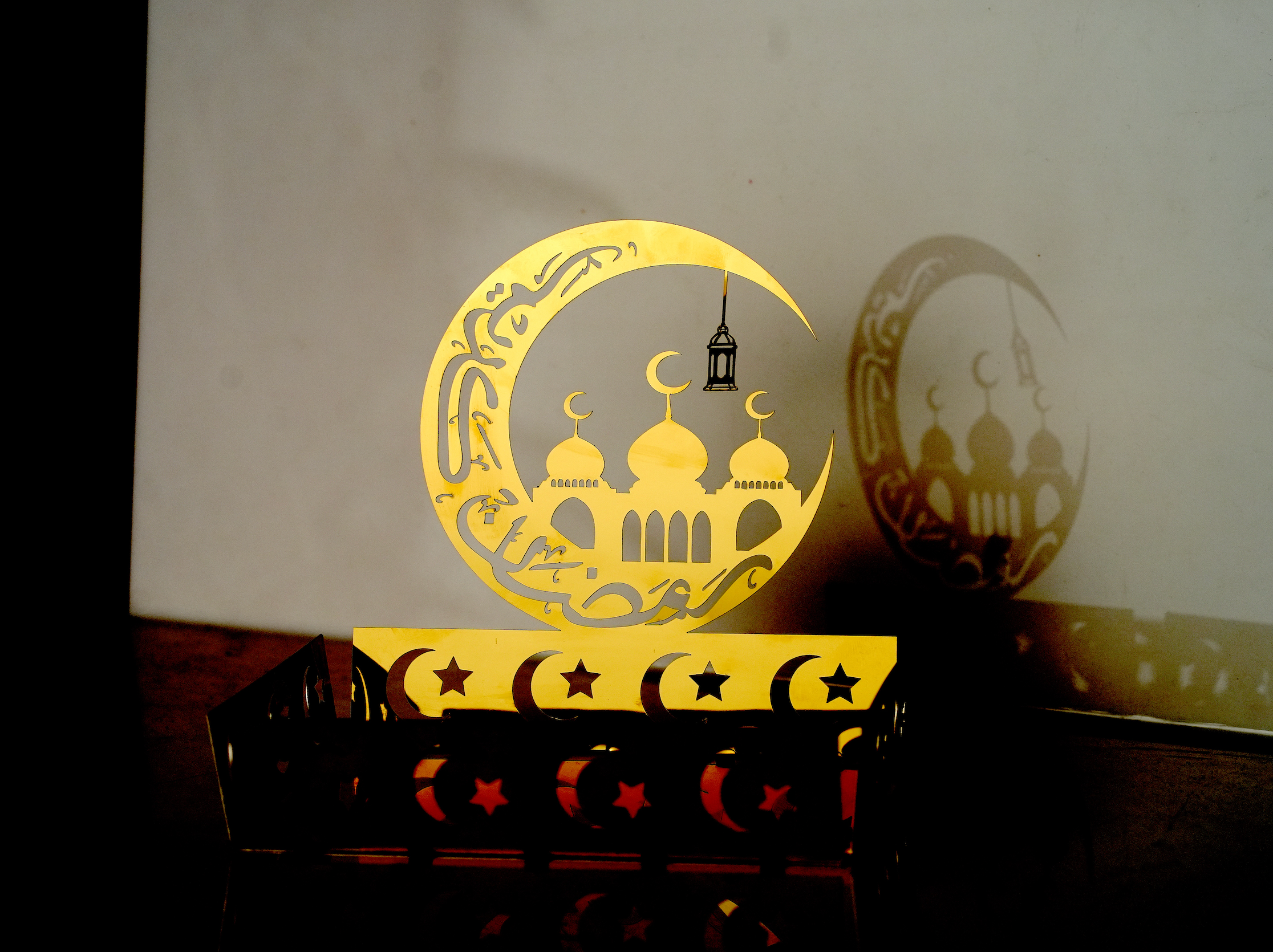 ZF Ramadan Kareem Stainless Steel Dates Tray – Round Metal Serving Plate for Iftar & Gifting